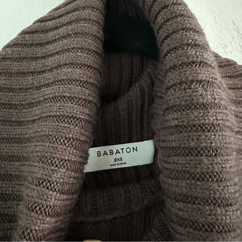 COPY - Aritzia Babaton Guell Cropped Wool Turtleneck Sweater - Picture 6 of 6